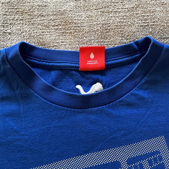 Puma logo t-shirt in medium - Picture 3 of 5